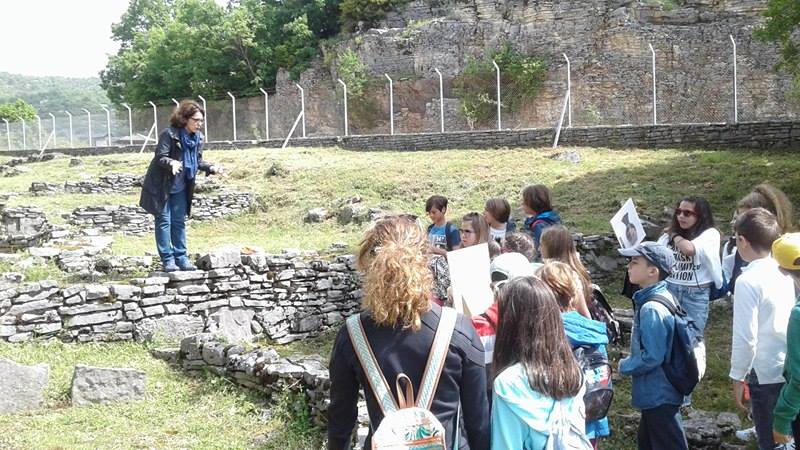 ΕΚΔΡΟΜΗ ΒΙΤΣΑ ΔΙΑΔΡΟΜΕΣ ΣΤΟ ΧΩΡΟ ΚΑΙ ΤΟΝ ΧΡΟΝΟ