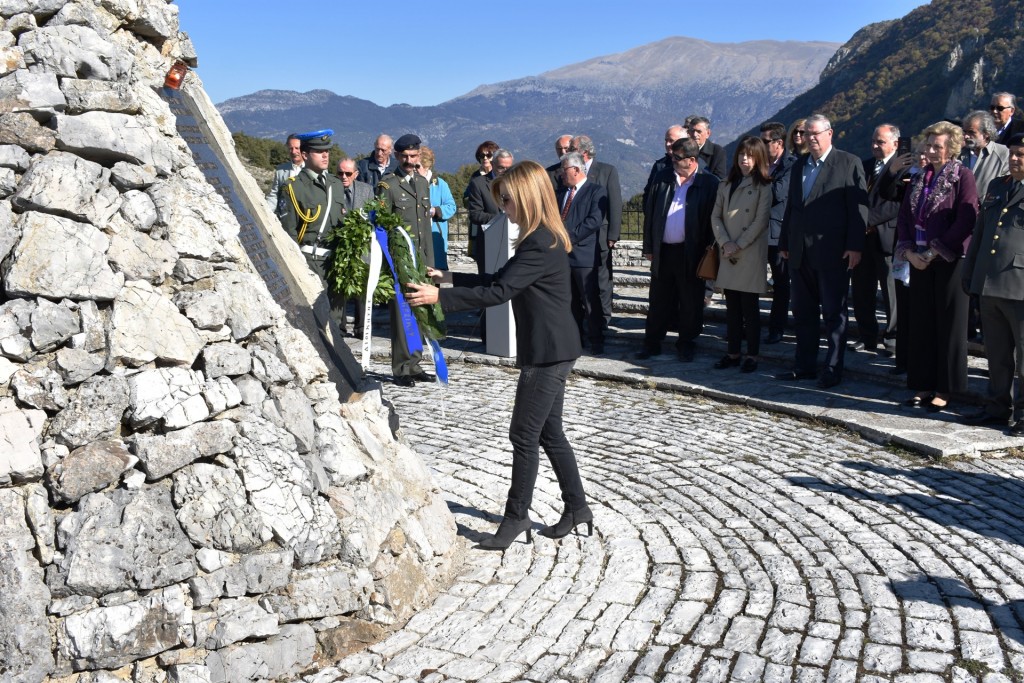 ΚΑΤΑΘΕΣΗ ΣΤΕΦΑΝΟΥ Μ. ΤΖΟΥΦΗ